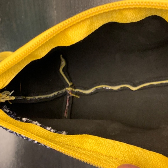 Stylish Frida Kahlo Small Yellow Purse – New from Calexico! 🌟 - Picture 7 of 8